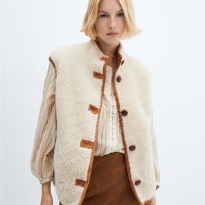 Mango Reversible Vest